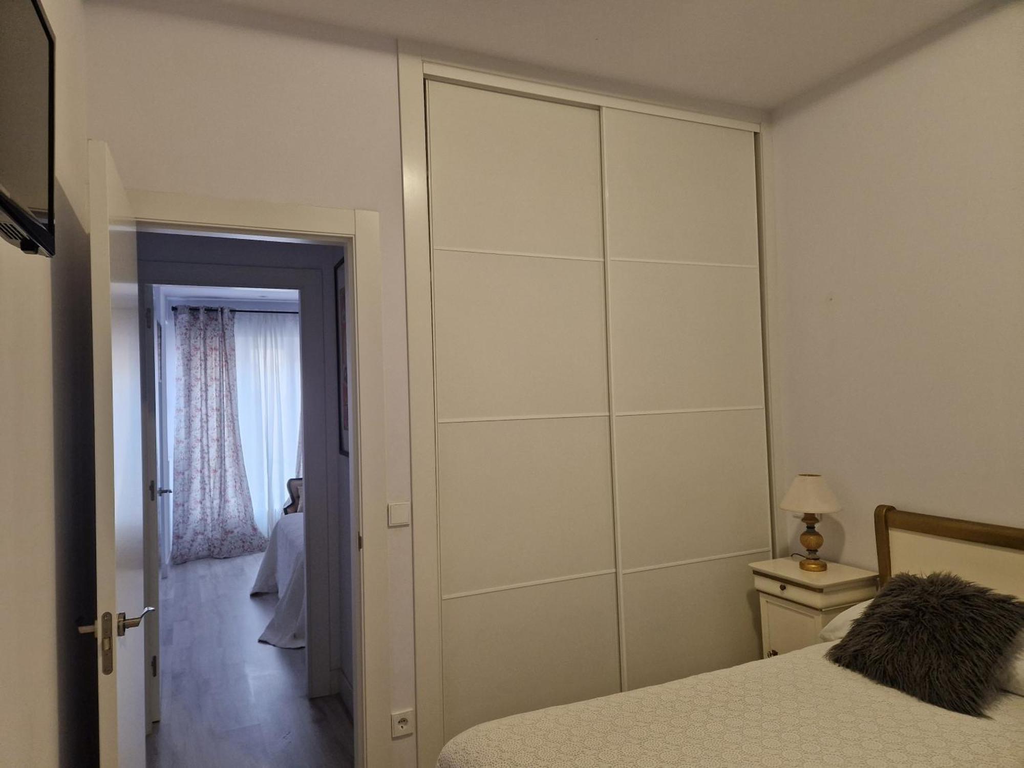 Chung cư 82 m² 2 phòng ngủ, 2 phòng tắm riêng ở Centro Gijon Ngoại thất bức ảnh
